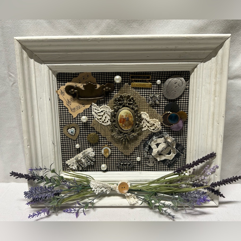 Decorative Framed Art with Vintage Jewelry & Collectibles Framed for Wall Decor